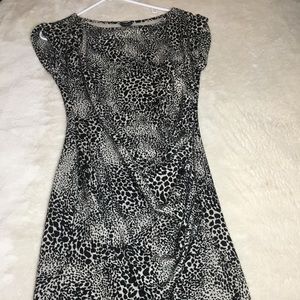 Knee Length Ann Taylor ruched knit dress